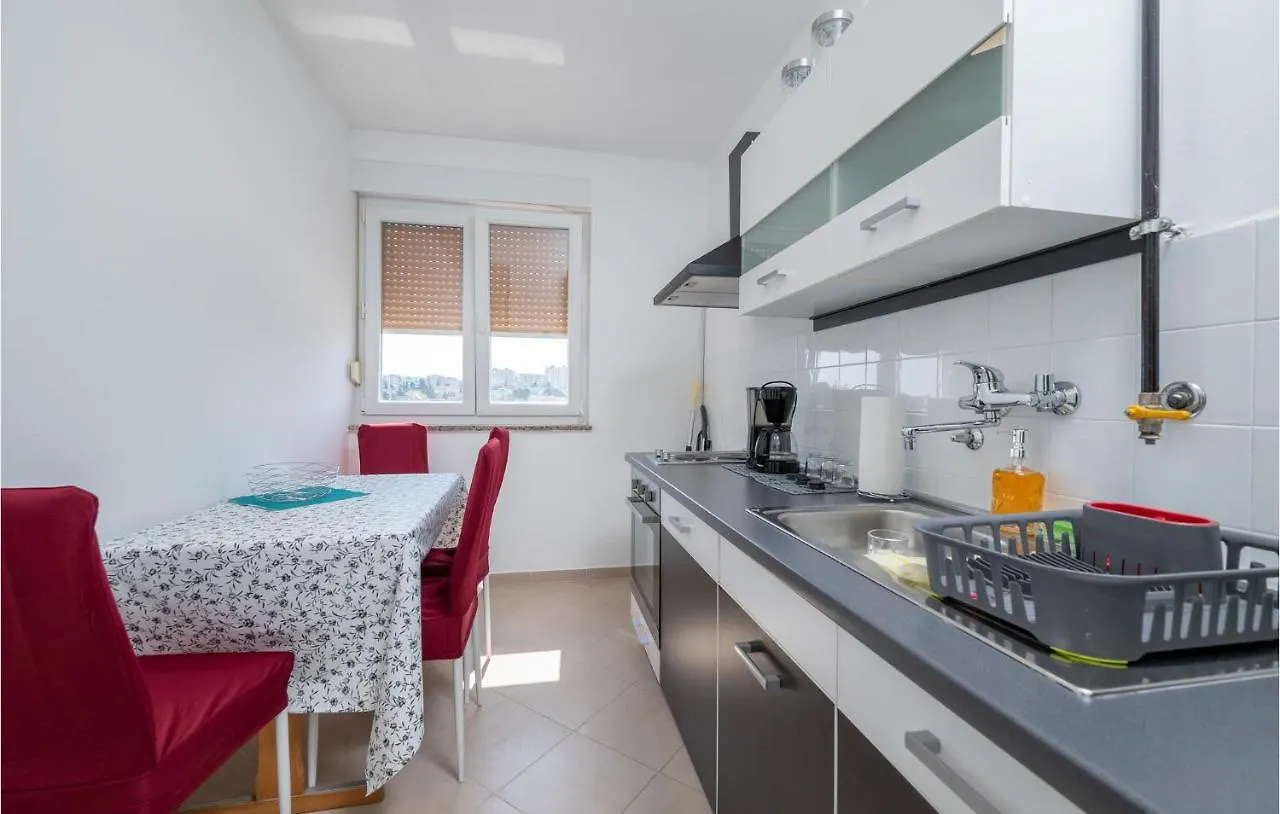 1 Bedroom Lovely Apartment In Pula Croatia